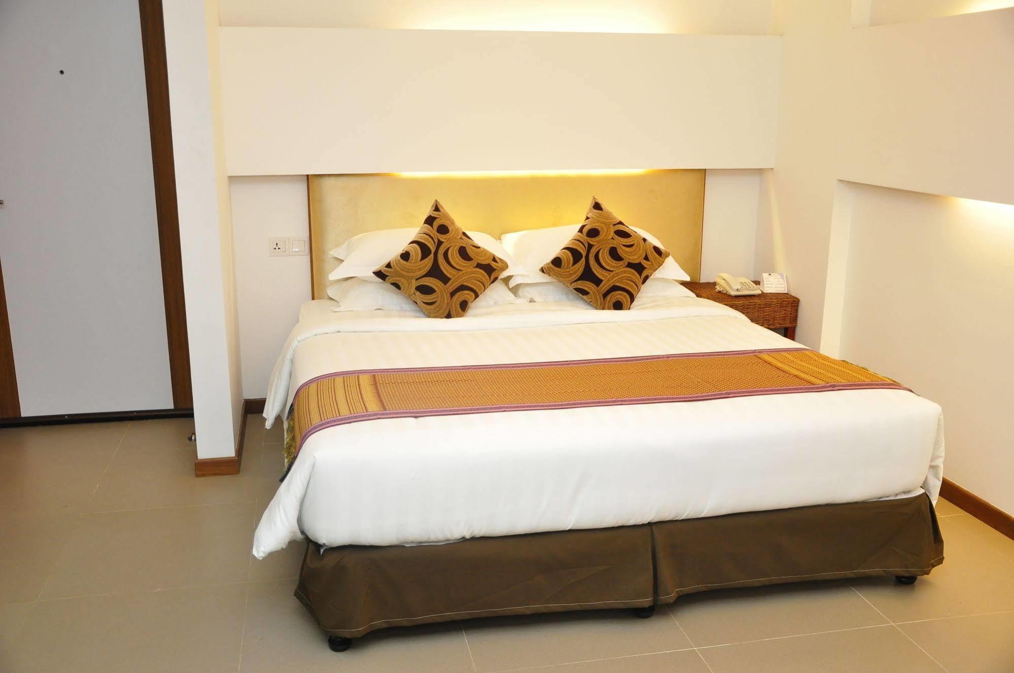 The Rgn City Lodge Yangon Dış mekan fotoğraf