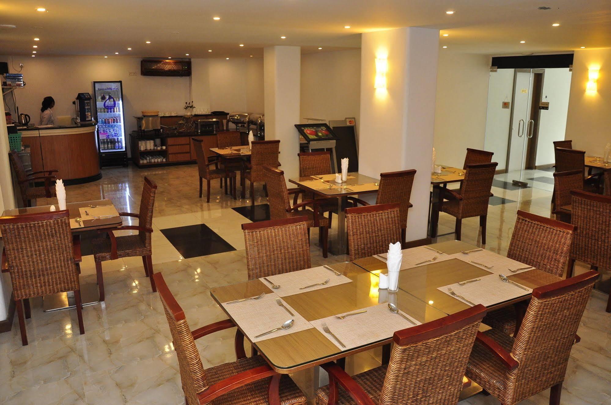 The Rgn City Lodge Yangon Dış mekan fotoğraf